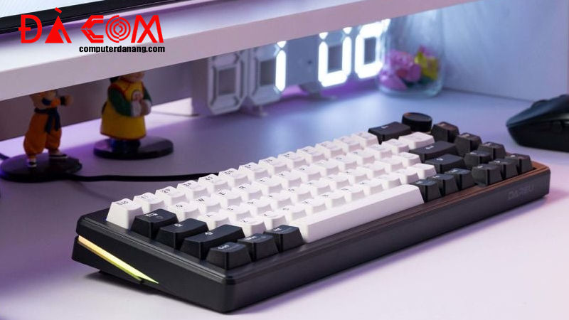 Ban-phim-dareu-ek65s-white-black-dream-switch5