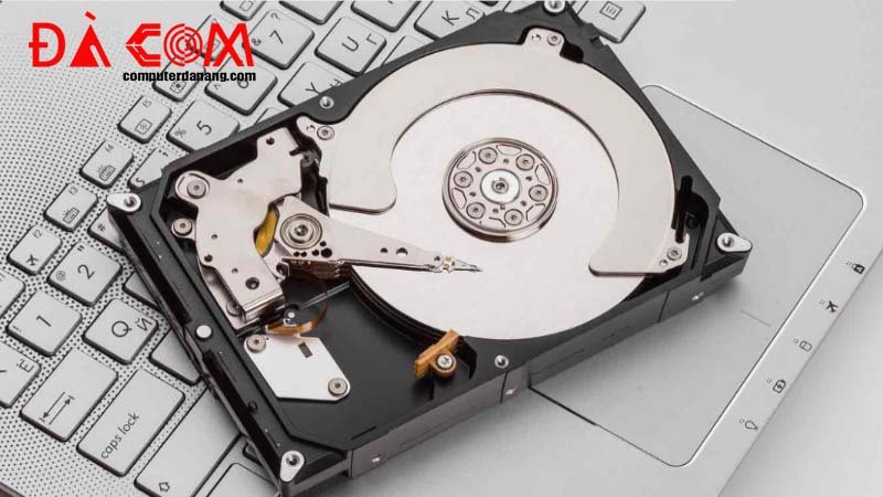 Dich-vu-sua-chua-o-cung-may-tinh-da-nang-0