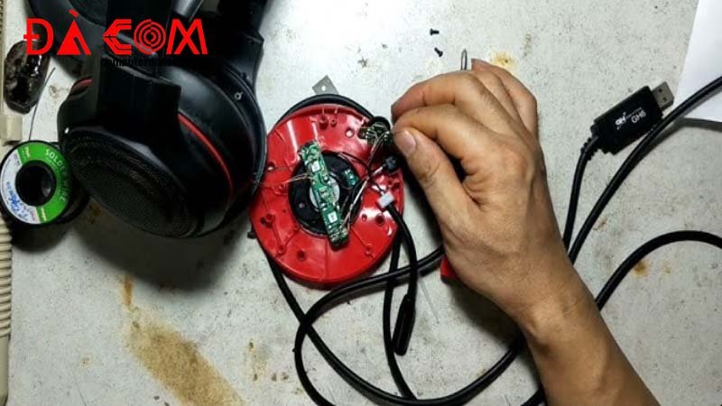 Dich-vu-sua-tai-nghe-headphone-may-tinh-da-nang-0
