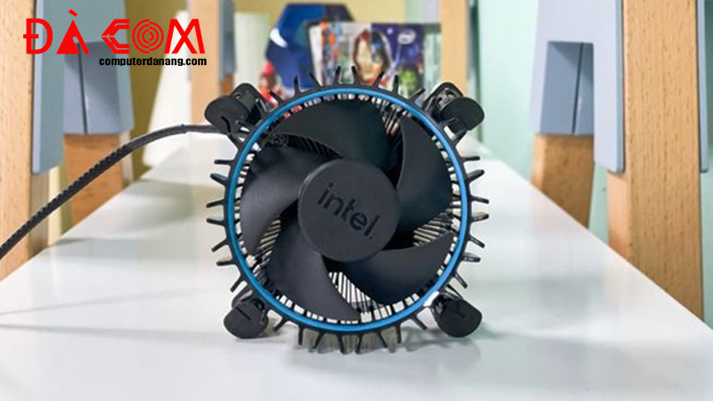 Tan-stock-intel-lga-1700-12th5