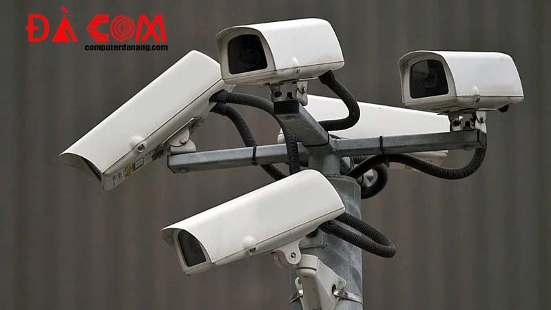 Thi-cong-lap-dat-camera-tai-da-nang-4